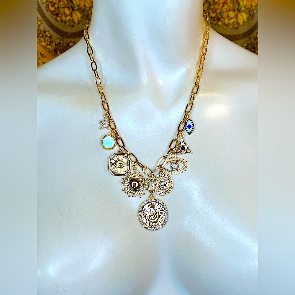 18k gold plated Celestial charm 🌞 🌙 🧿 paperclip medallion 16” to 18” necklace - Picture 5 of 5
